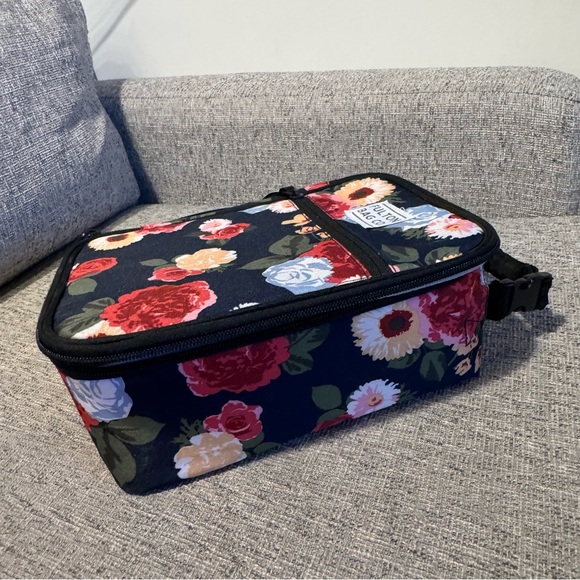Fulton Bag Co. Floral Lunch Box - Picture 5 of 6